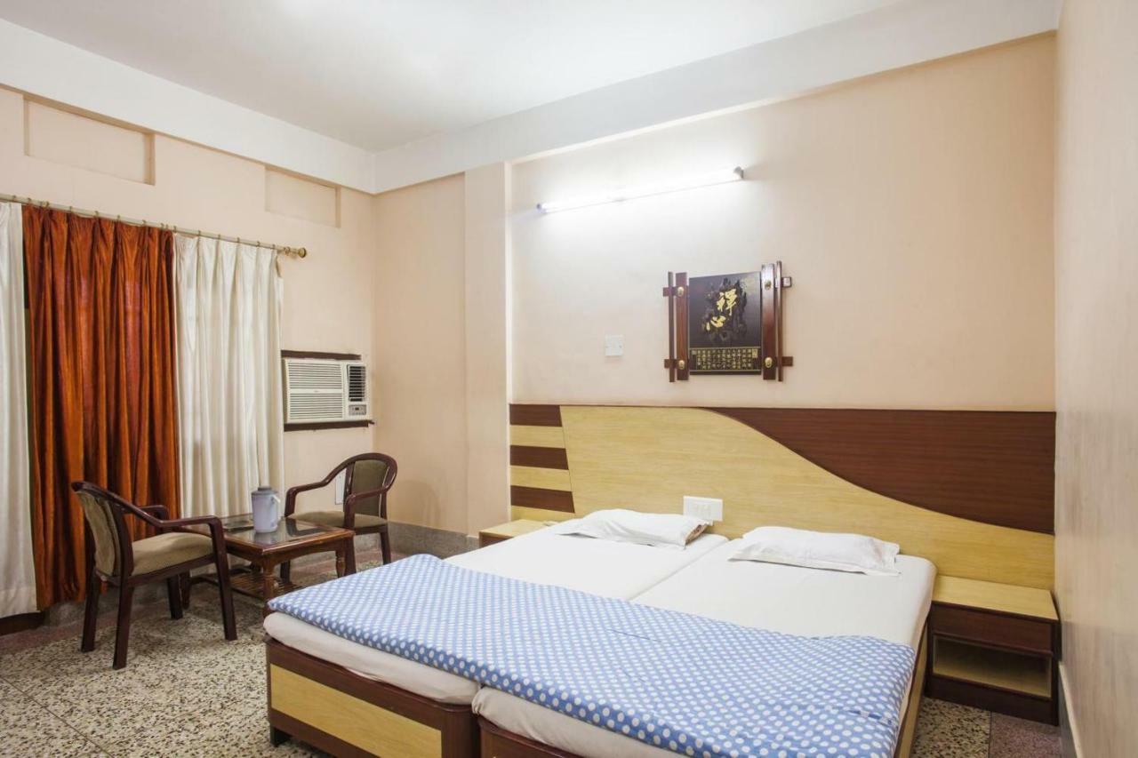 Hotel Lee Garden Puri Kültér fotó