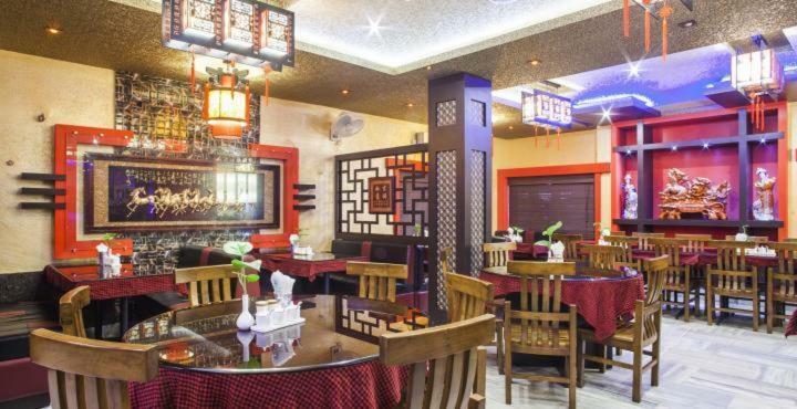 Hotel Lee Garden Puri Kültér fotó